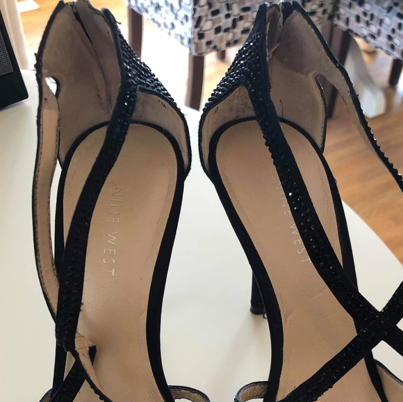 Nine West Black Rhinestone Strappy Heels 7M - Picture 3 of 4